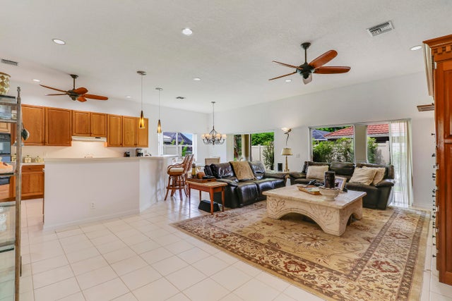 3 of 33 - 18951 Painted Leaf Court, Jupiter, FL