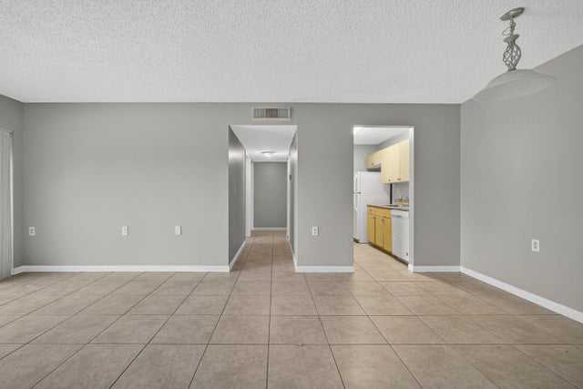 1 of 34 - 1139 Lake Terry Drive #m, West Palm Beach, FL