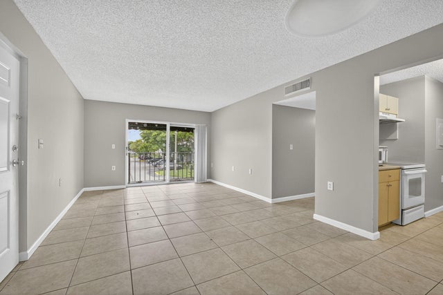 2 of 34 - 1139 Lake Terry Drive #m, West Palm Beach, FL