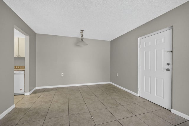 4 of 34 - 1139 Lake Terry Drive #m, West Palm Beach, FL