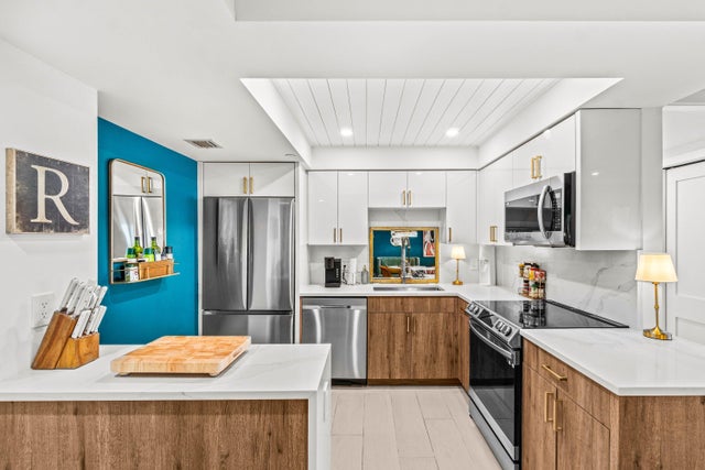 3 of 52 - 3912 S Ocean Boulevard #704, Highland Beach, FL