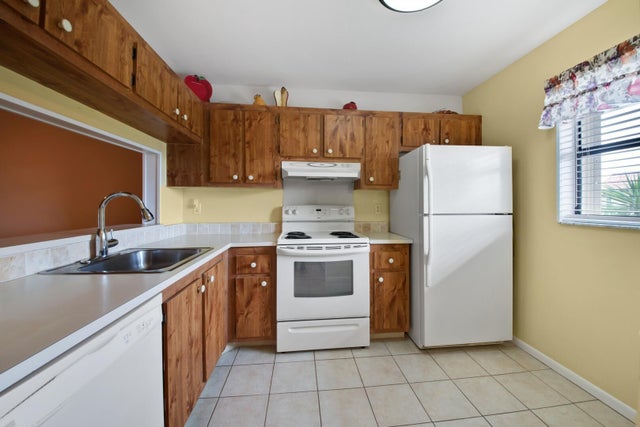 4 of 18 - 7118 Golf Colony Court #205, Lake Worth, FL