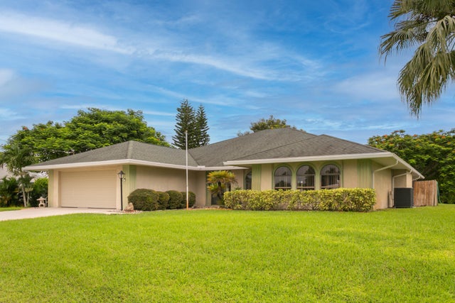 2 of 25 - 3013 Se Darien Road, Port Saint Lucie, FL