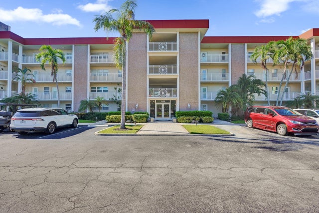 2 of 28 - 3050 Ne 48th Court #303, Lighthouse Point, FL