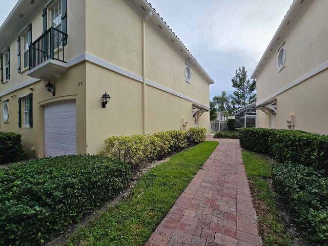 4 of 47 - 144 Santa Barbara Way, Palm Beach Gardens, FL