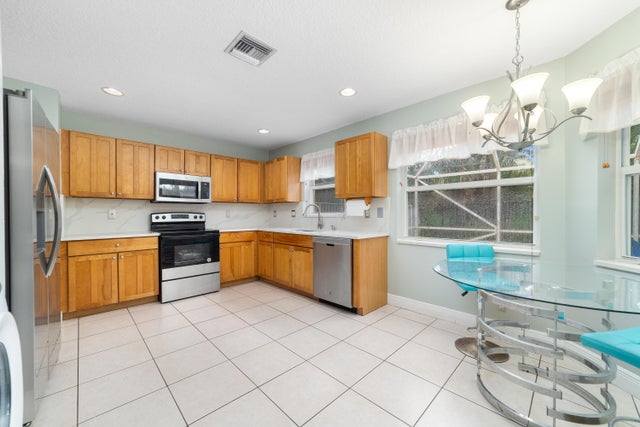 5 of 32 - 3943 Crescent Creek Drive, Coconut Creek, FL