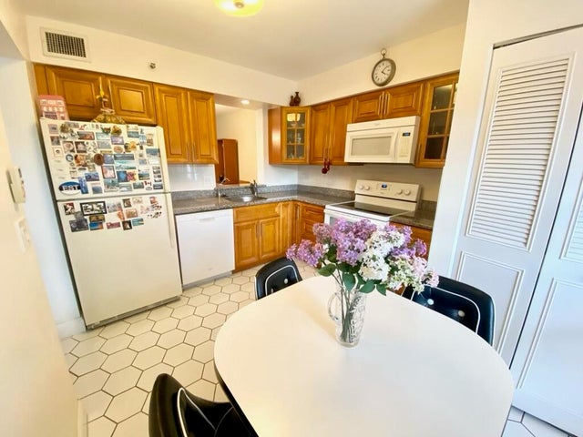 4 of 32 - 14527 Bonaire Boulevard #203, Delray Beach, FL