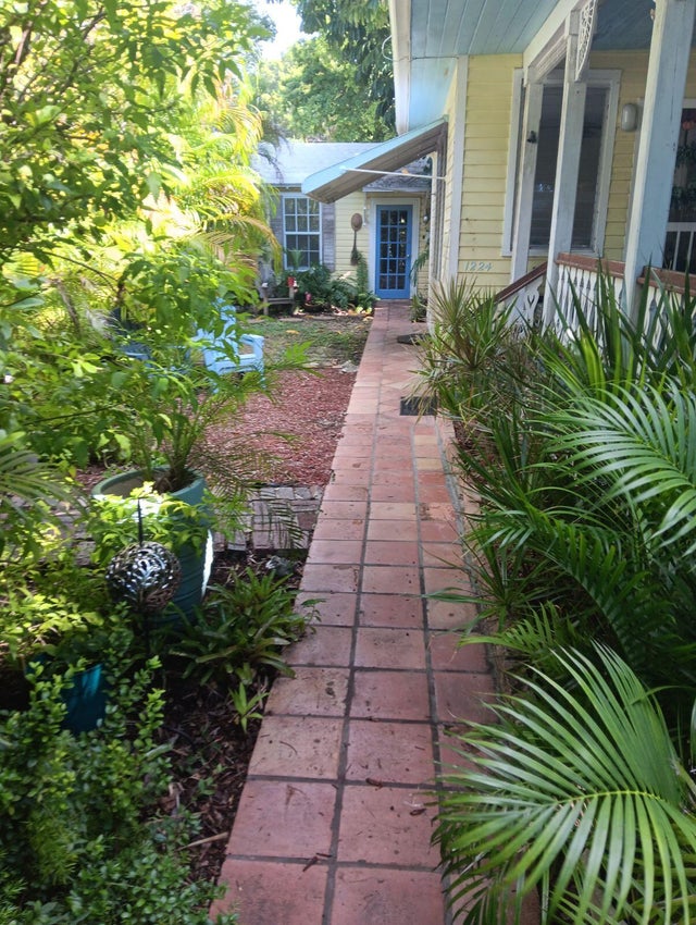 1 of 1 - 1224 Seminary Street, Key West, FL