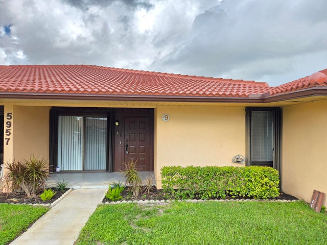 5957 Forest Hill Boulevard #4, West Palm Beach
