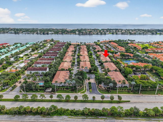 2 of 49 - 179 Las Brisas Circle, Hypoluxo, FL