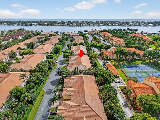 4 of 49 - 179 Las Brisas Circle, Hypoluxo, FL