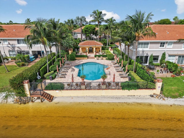 5 of 49 - 179 Las Brisas Circle, Hypoluxo, FL