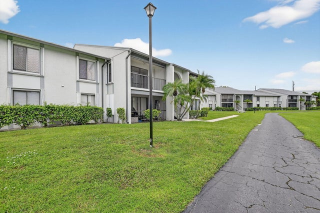 3 of 49 - 1002 Green Pine Boulevard #c2, West Palm Beach, FL