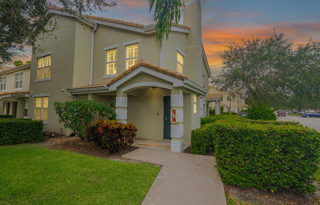 1 of 36 - 140 Sw Peacock Boulevard #21-203, Port Saint Lucie, FL