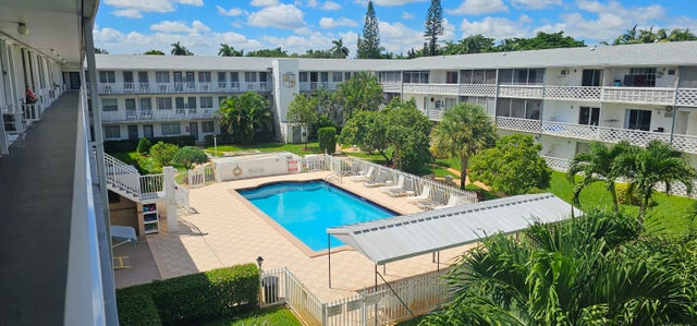 1 of 33 - 15610 Ne 6th Avenue #37b, Miami, FL