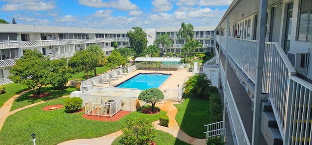 3 of 33 - 15610 Ne 6th Avenue #37b, Miami, FL