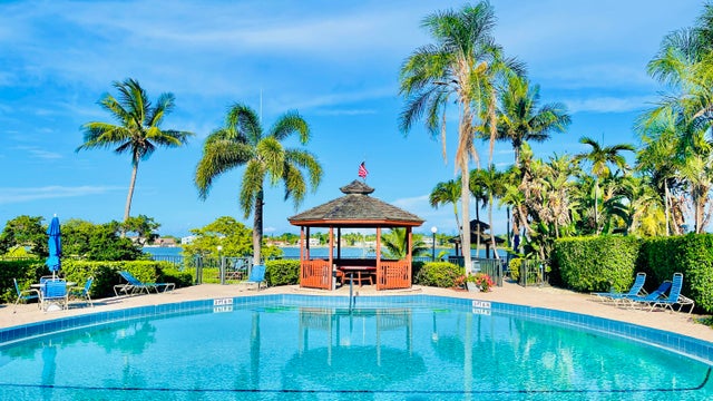 2 of 74 - 7030 Half Moon Circle #121, Hypoluxo, FL