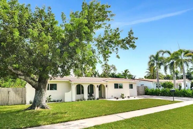 2320 Ne 51 St, Lighthouse Point