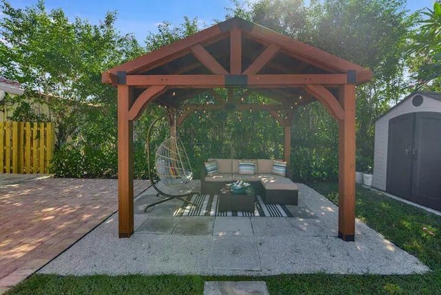 5 of 49 - 2320 Ne 51 Street, Lighthouse Point, FL