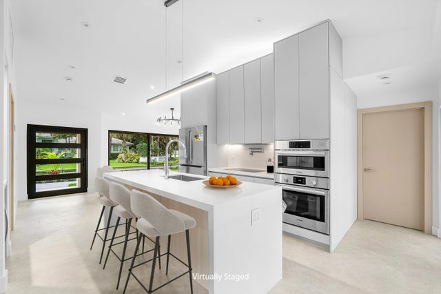 Photo of Listing #RX-11125503