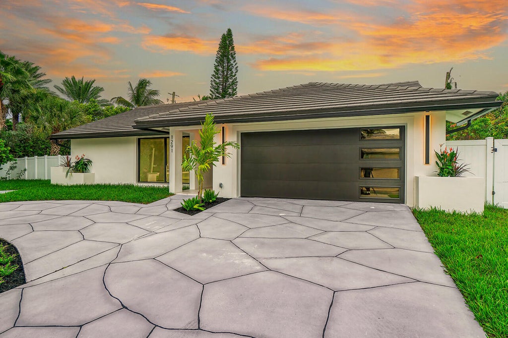 1291 Bimini Lane, Singer Island