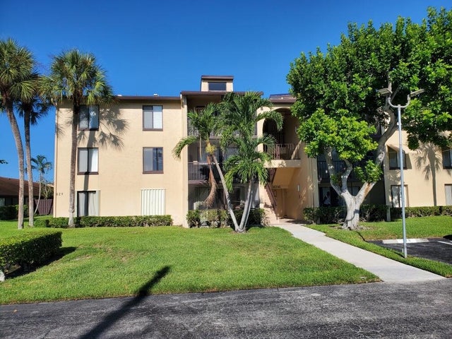1 of 18 - 629 Sea Pine Way #h3, Greenacres, FL
