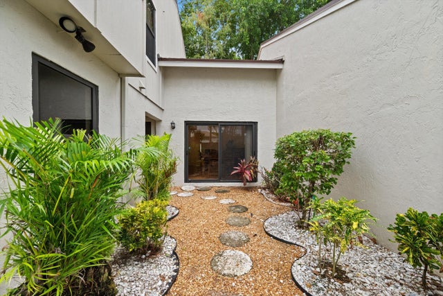 2 of 24 - 669 Spinnaker Court, Wellington, FL