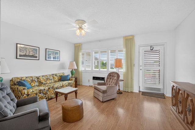3 of 30 - 225 Bedford I, West Palm Beach, FL