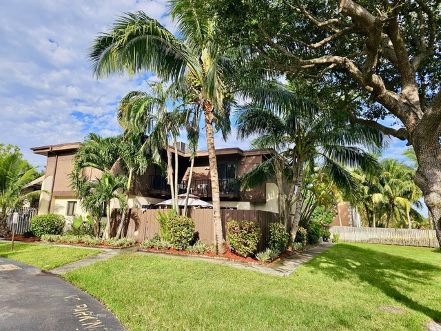 1 of 13 - 2860 Kirk Road, Lake Worth, FL