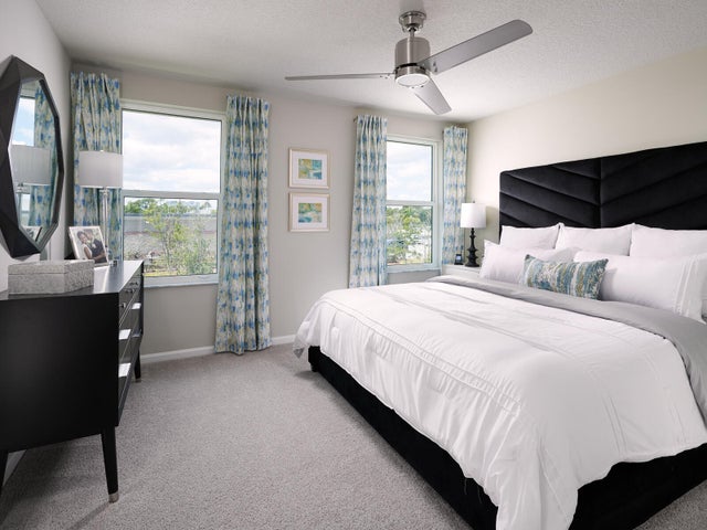 2 of 8 - 560 Salisbury Circle, Fort Pierce, FL