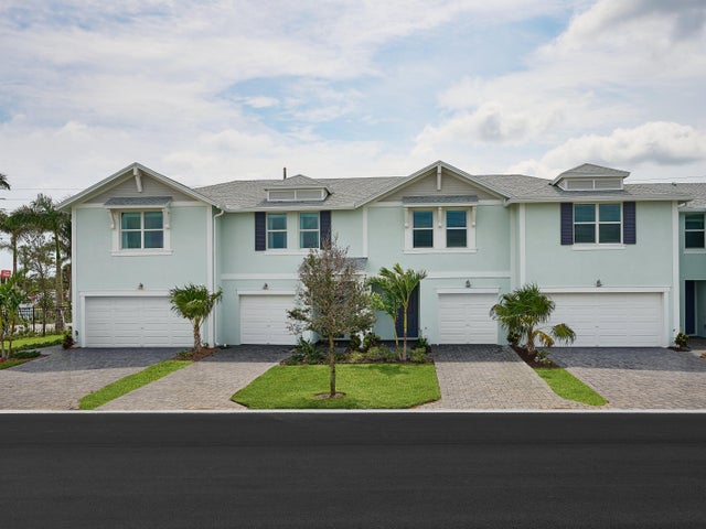 2 of 11 - 552 Salisbury Circle, Fort Pierce, FL