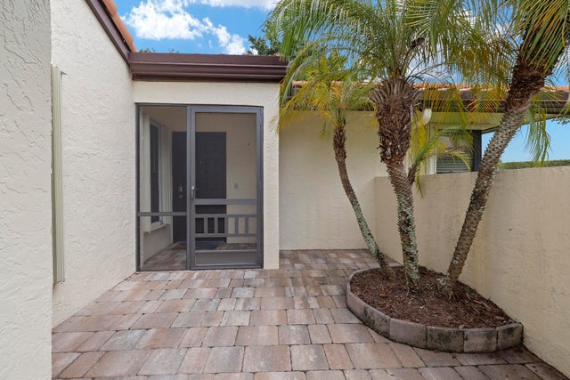 2 of 30 - 5317 Fig Palm Way #b, Boynton Beach, FL