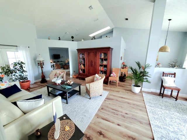 5 of 52 - 3285 Se Pinto Street, Port Saint Lucie, FL