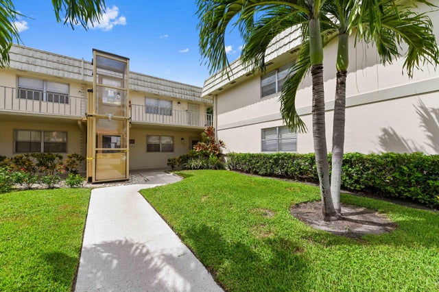 2 of 32 - 710 Saxony O, Delray Beach, FL