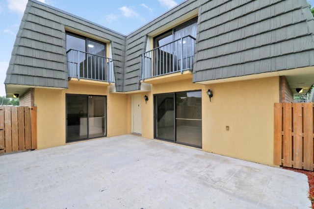 4 of 40 - 4208 42nd Way, West Palm Beach, FL