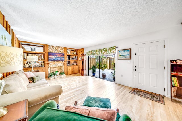 5 of 39 - 310 3rd Court, Palm Beach Gardens, FL