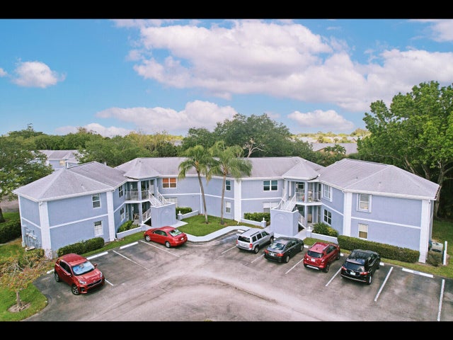 2 of 33 - 3242 Se Aster Lane #l229, Stuart, FL