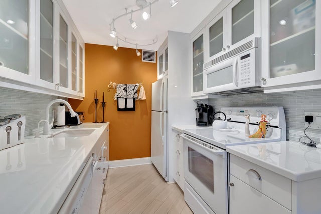 1 of 82 - 2026 Cornwall B, Boca Raton, FL