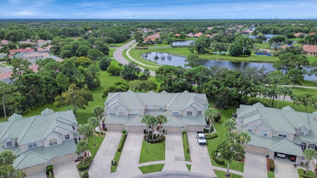 2 of 33 - 1583 Sw Harbour Isles Circle #57, Port Saint Lucie, FL