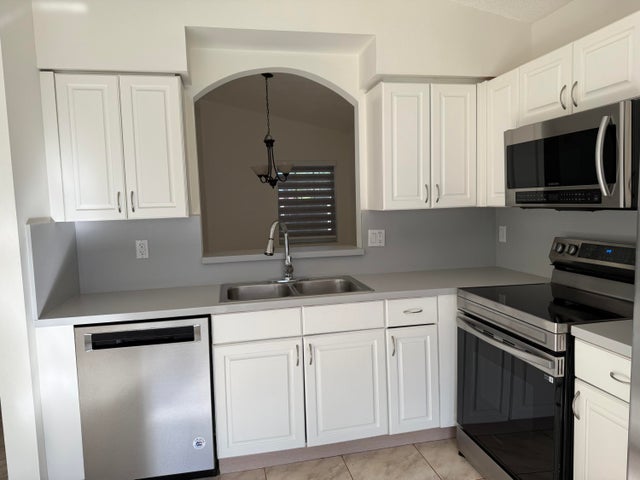 3 of 35 - 7565 Edisto Drive, Lake Worth, FL
