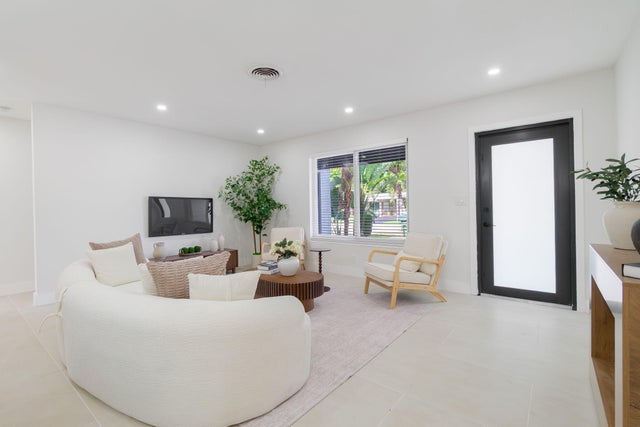 3 of 28 - 4330 Ne 13th Avenue, Oakland Park, FL