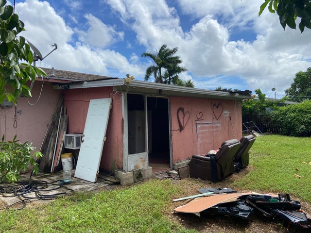4 of 5 - 6733 Massachusetts Drive, Lake Worth, FL