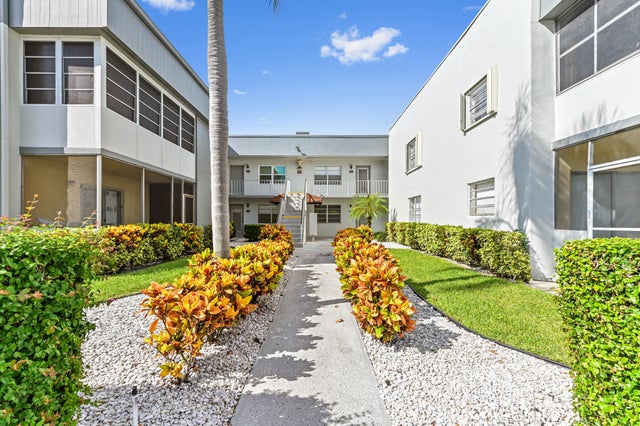 1 of 35 - 541 Capri L, Delray Beach, FL