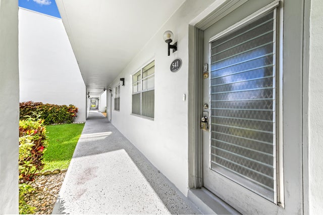 3 of 35 - 541 Capri L, Delray Beach, FL