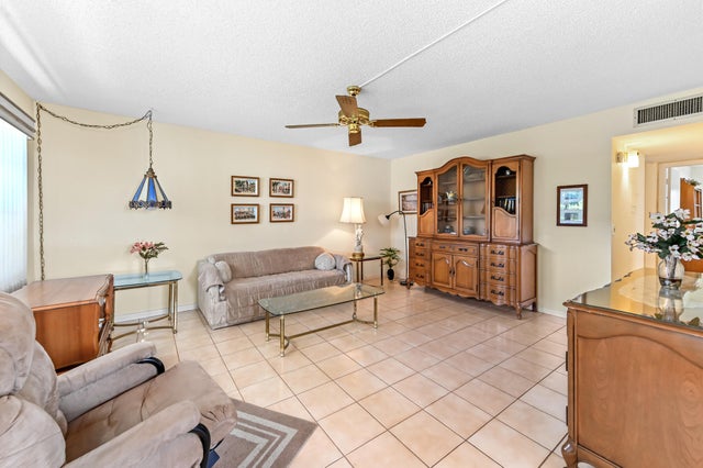 5 of 35 - 541 Capri L, Delray Beach, FL