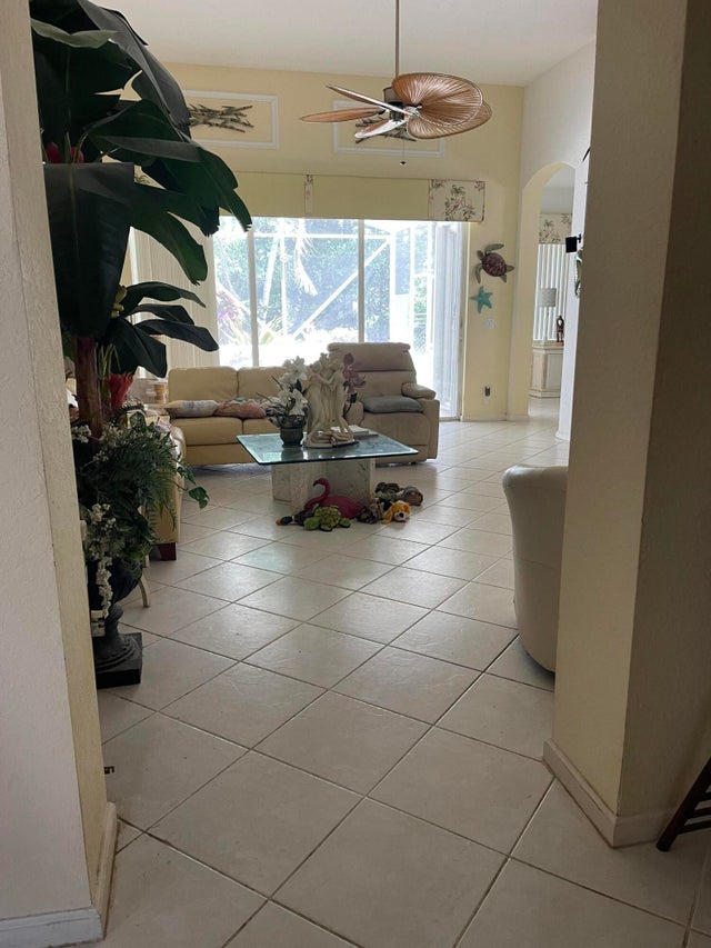 3 of 10 - 9102 Bay Harbour Circle, West Palm Beach, FL