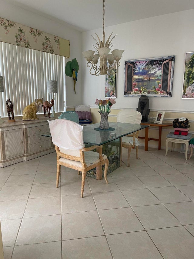 5 of 10 - 9102 Bay Harbour Circle, West Palm Beach, FL