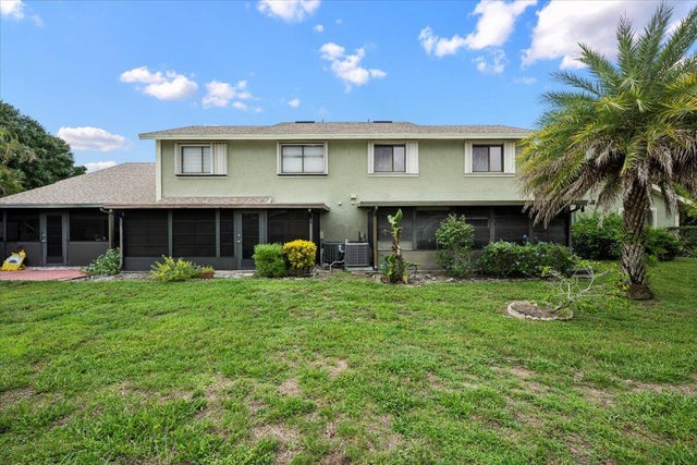 2 of 29 - 1562 Se Lynshire Court, Port Saint Lucie, FL