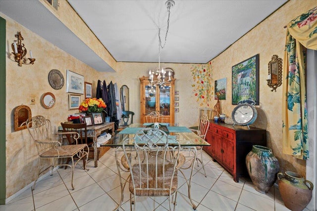 5 of 29 - 1562 Se Lynshire Court, Port Saint Lucie, FL