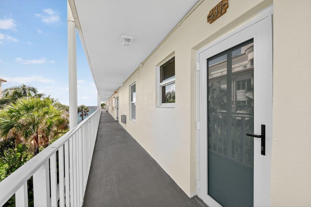 3 of 42 - 3030 S Ocean Boulevard #437, Palm Beach, FL